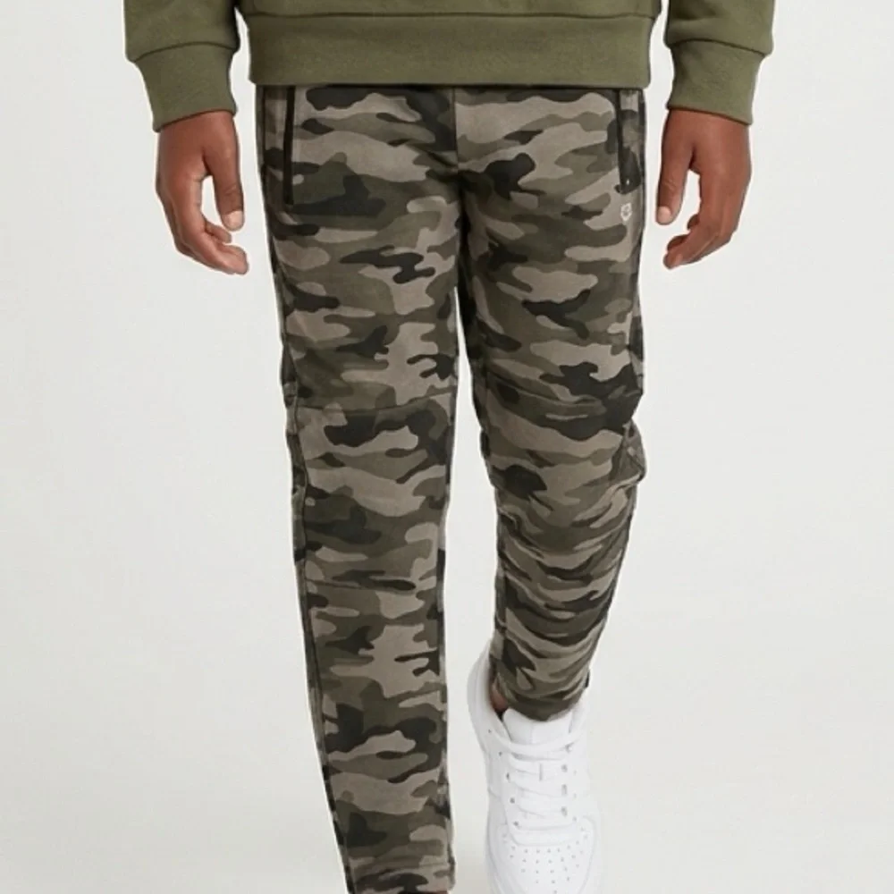 EUC Gap Boys Green/Cream Camo Joggers Sweetpants- Size Large - Size 10